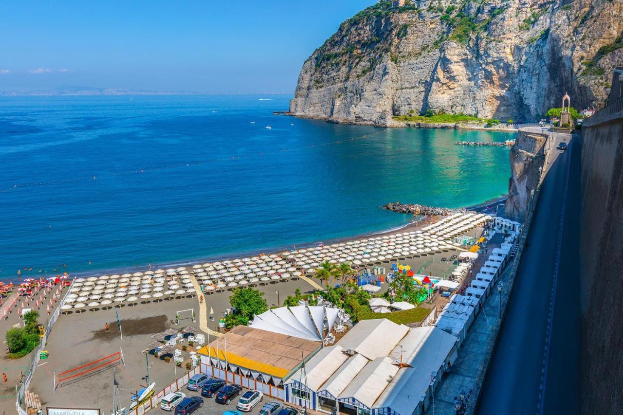 Capitano Nino Guest House Мета Екстериор снимка